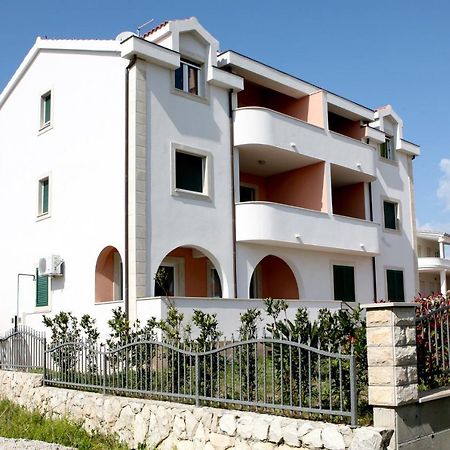 Apartmani Basic Rogoznica روغوزنيكا المظهر الخارجي الصورة